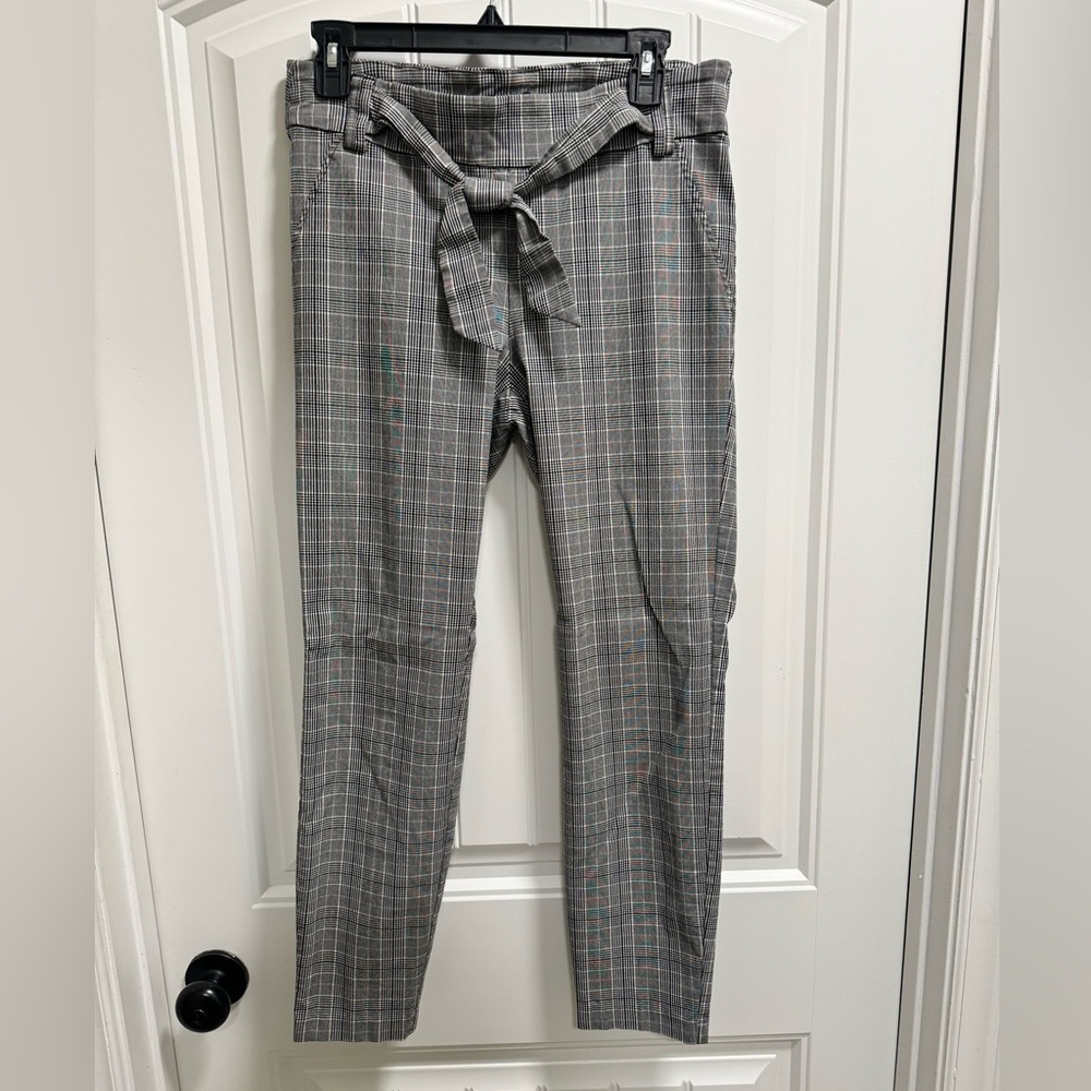 Soho Apparel Women’s Gray Plaid Pants Size L/10